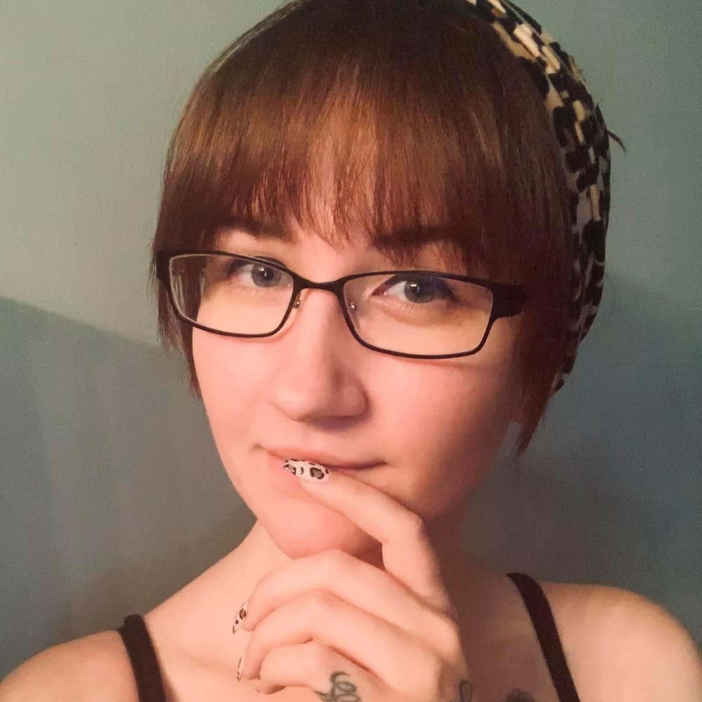 Meet your Posher, Angela